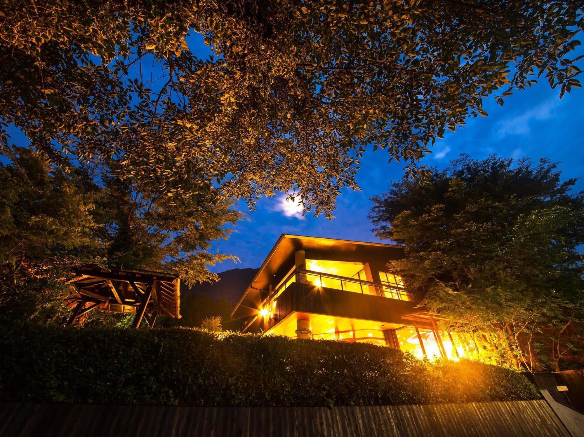 료칸 여명 旅館 黎明 Ryokan Reimei Юфу Екстер'єр фото
