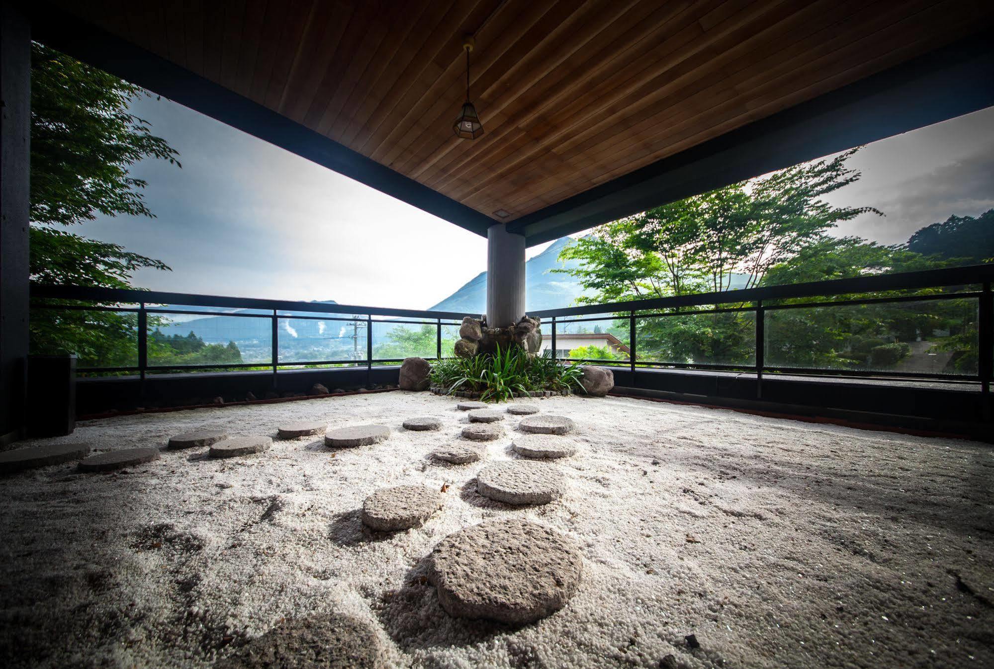 료칸 여명 旅館 黎明 Ryokan Reimei Юфу Екстер'єр фото